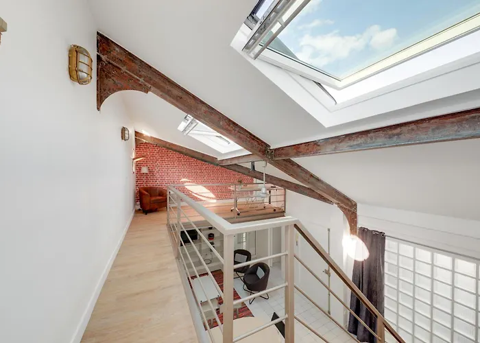Large Luxury Loft For 6 People By Weekome Paříž